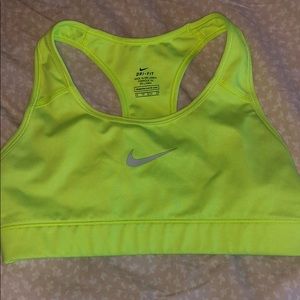 nike pro sports bra